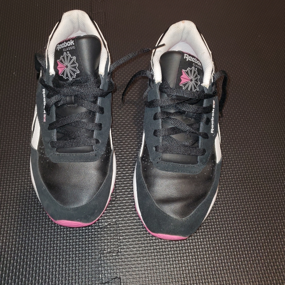 Reebok shoes size 8.5